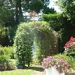 Les Bruyeres Du Mont Pensionat