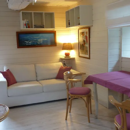 Affittacamere Les Bruyères Du Mont 3*