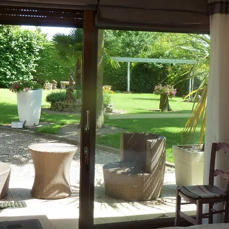 بيت ضيافة Les Bruyeres Du Mont Céaux