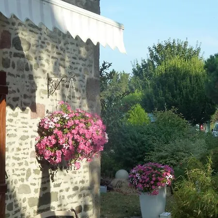 Les Bruyeres Du Mont بيت ضيافة 3*