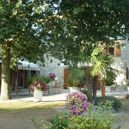 Les Bruyeres Du Mont بيت ضيافة